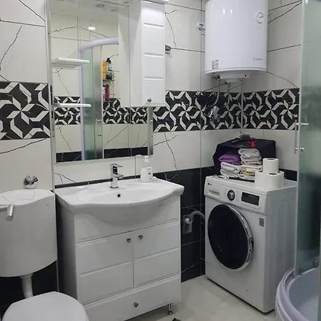 Lägenhet Apartman Ami 2